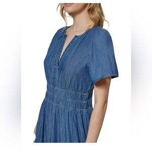 Tommy Hilfiger Women’s Tiered Split Neck Short Sleeve Dress Size M, new